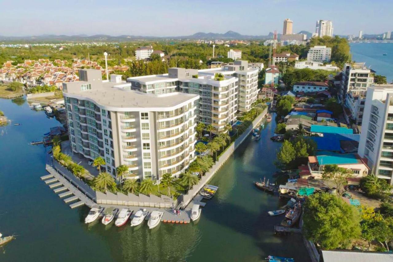 Whale Marina Condominium Nacsomtien Kültér fotó